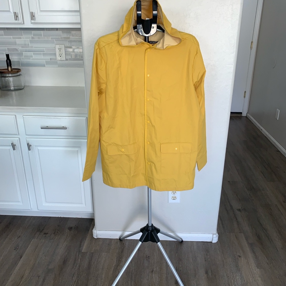 IT CLOWN GEORGIE YELLOW RAINCOAT HALLOWEEN COSTUME ADULT SIZE